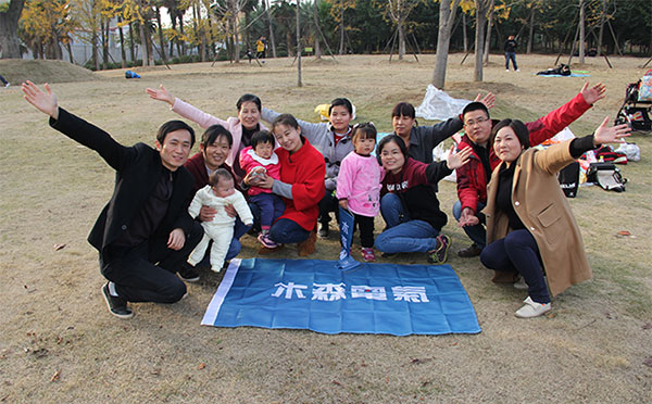 藏龍島濕地公園合影